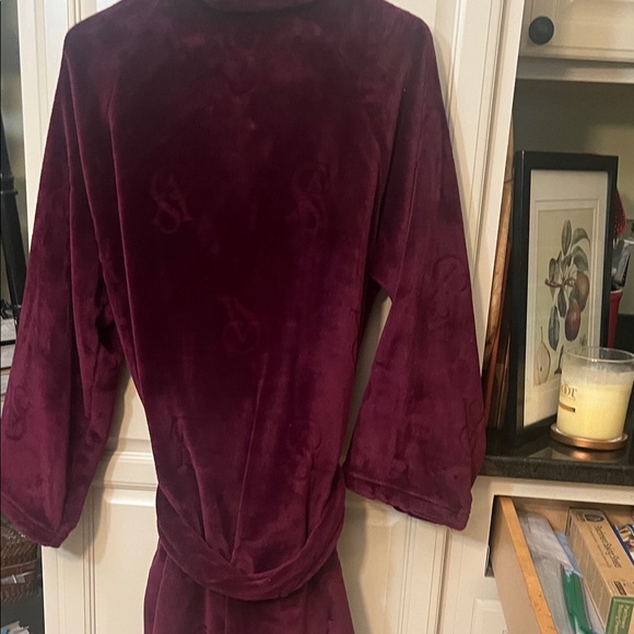 Victoria's Secret Burgundy Robe - Picture 6 of 9